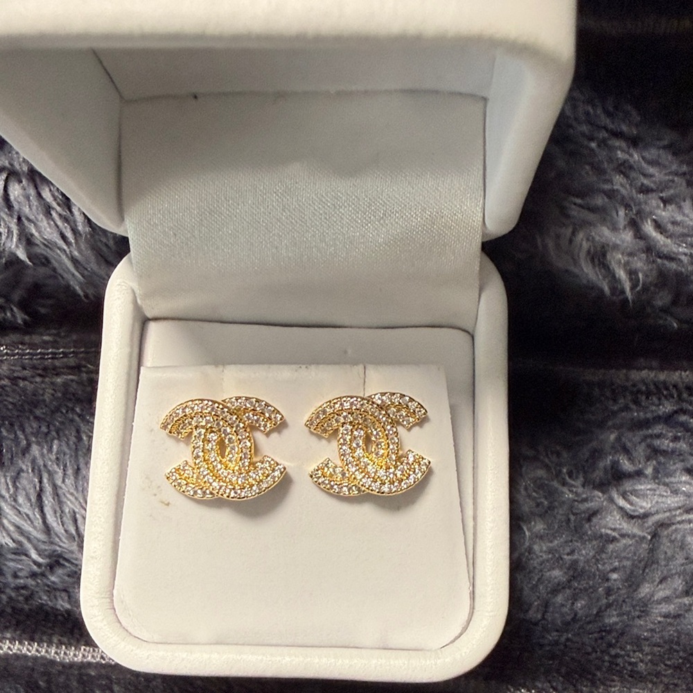 Gold Crystal Interlocking Letters Stud Earrings - Luxury Women Jewelry